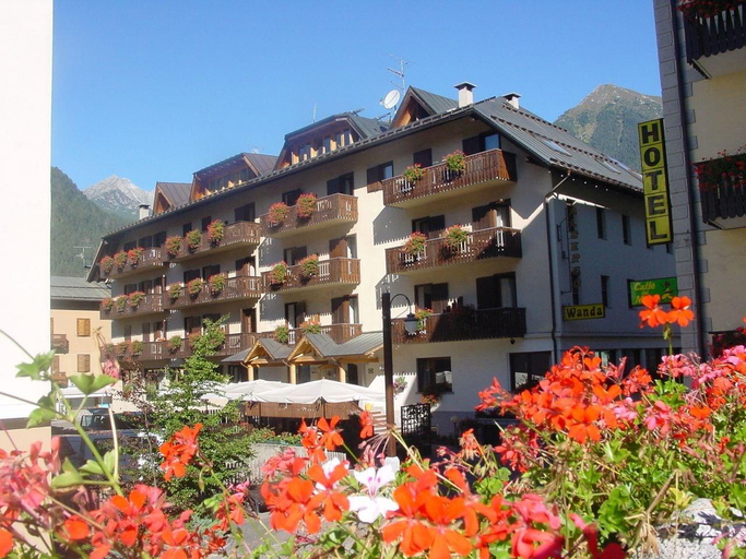 Exterior & Views 4, Hotel Wanda, Trento