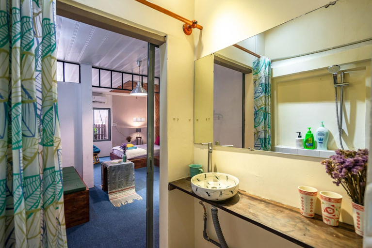 Bathroom 4, HoLo Opera Saigon Serviced HomeStay, District 1