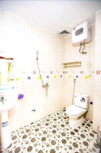 Bathroom, Dong Den Hotel, Mộc Châu