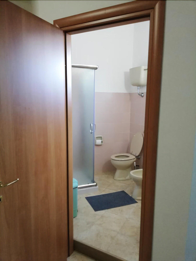 Bathroom 4, B&B La Favorita, Crotone