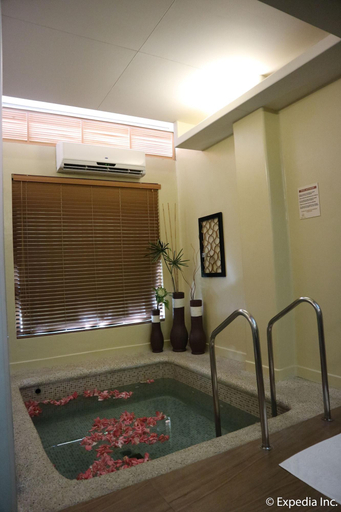 Public Area, Splash Suites Hotel Laguna, Los Baños