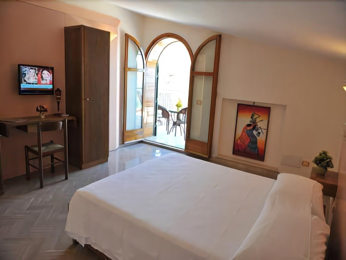 Bedroom 4, Le Due Sirene, Napoli