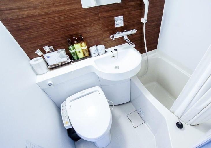 Bathroom 4, HOTEL LiVEMAX TOYOSU EKIMAE, Kōtō