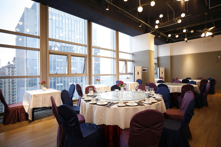 Food & Drinks 5, Manhattan Hotel (Guangxi University), Nanning