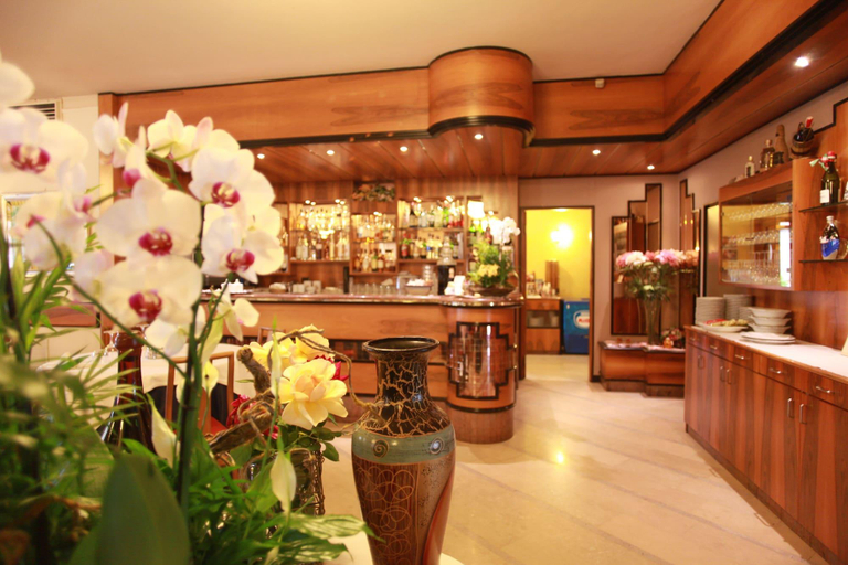 Public Area 2, Albergo Ristorante Papa, Verona