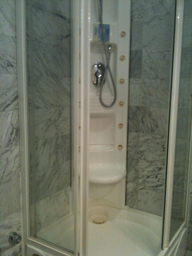 Bathroom 4, Hotel Giardino Verdi, Trento