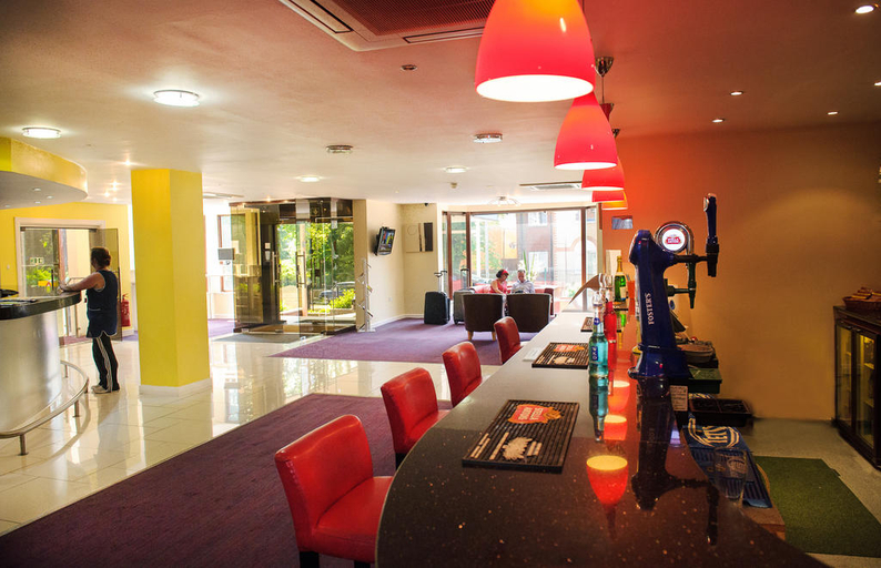 Public Area 4, Luton Hotel, Luton