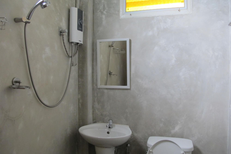 Bathroom 5, Sichang My Home, Koh Si Chang