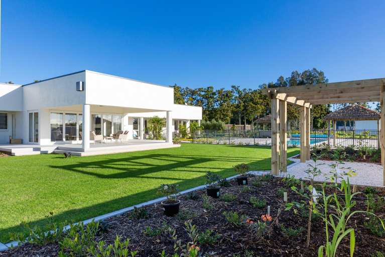 Exterior & Views, Te Whare Ma, Far North