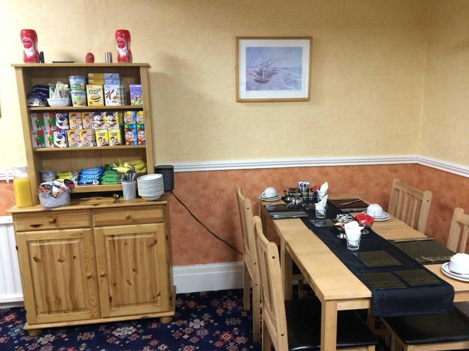 Food & Drinks 5, The Kingscliff, Blackpool