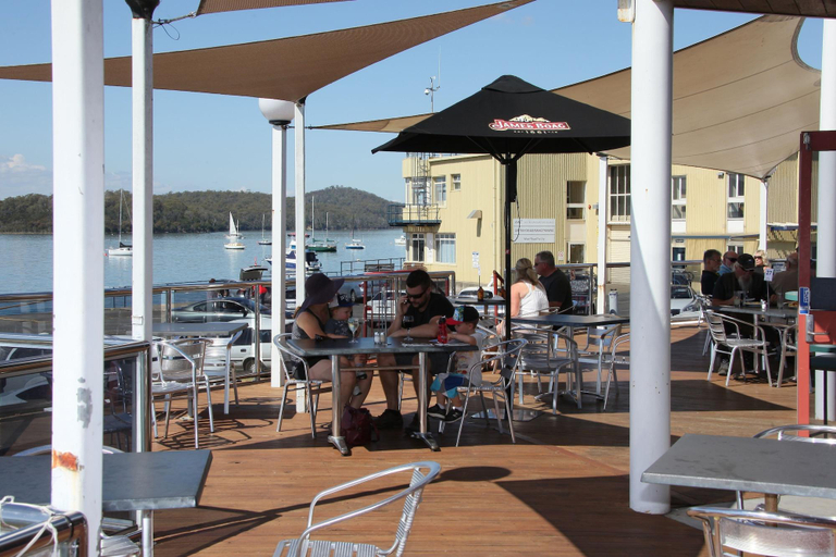 Food & Drinks 5, Beauty Point Waterfront Hotel, West Tamar - Pt A