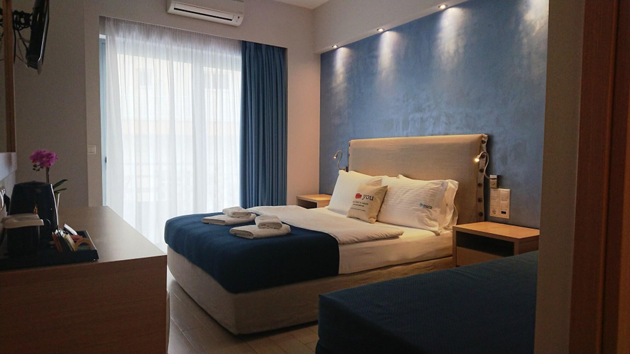 Bedroom 4, Diolkos Studios, Peloponnese