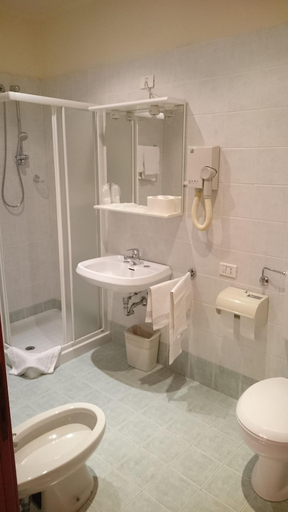 Bathroom 4, Hotel Al Santo, Padua