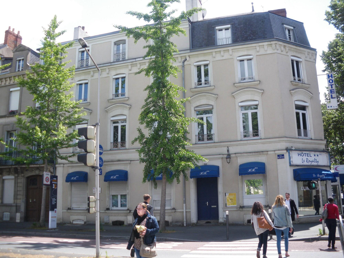 Exterior & Views 2, Hotel Le Royalty, Maine-et-Loire