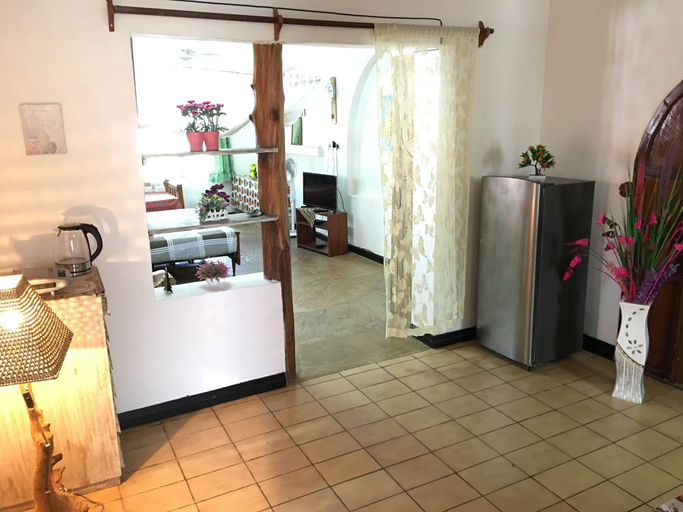 Public Area 4, Tradewinds Lodge, Msambweni