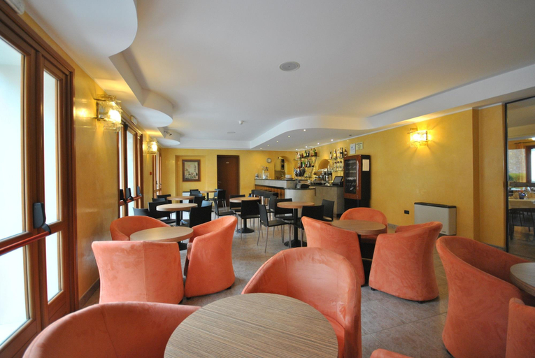Public Area 3, Gallo, Brescia