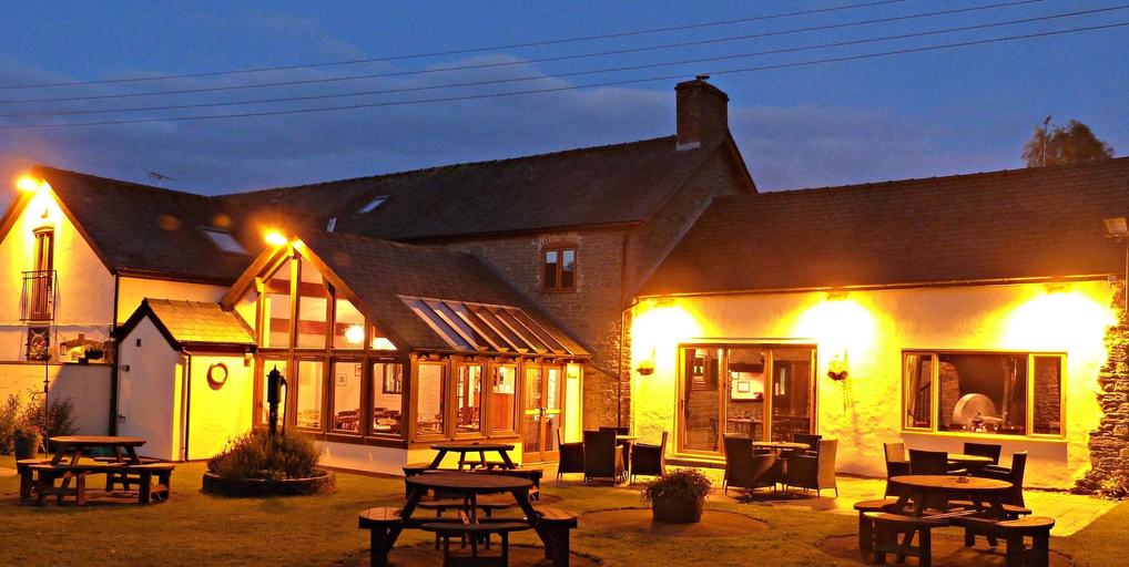 Exterior & Views 1, Baron at Bucknell, Shropshire