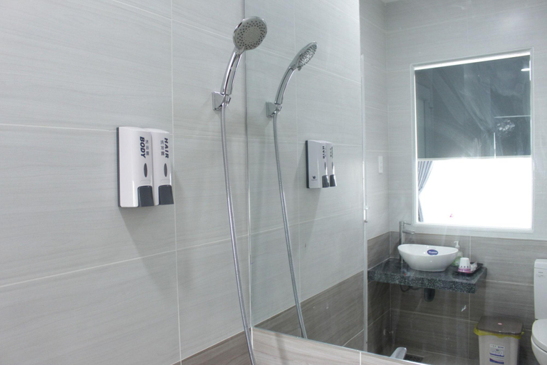 Bathroom 4, Dragon Hotel 1, Gò Vấp