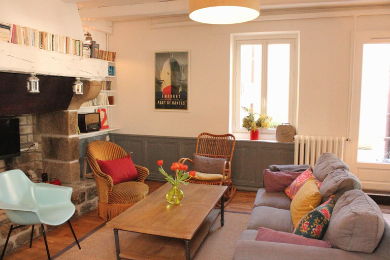 Public Area 3, Hôtel Saint-Michel, Ille-et-Vilaine