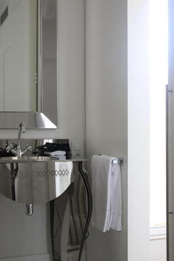Bedroom 3, Hotel Balneari Termes Orion, Girona