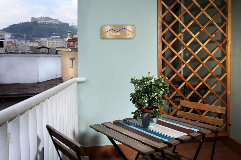 Others 5, Napolilive B&B, Napoli