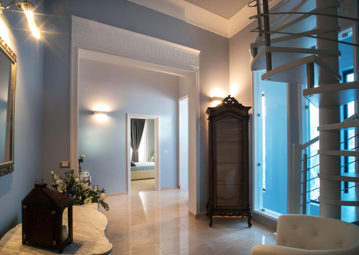 Public Area 2, Palazzo Bove, Lecce