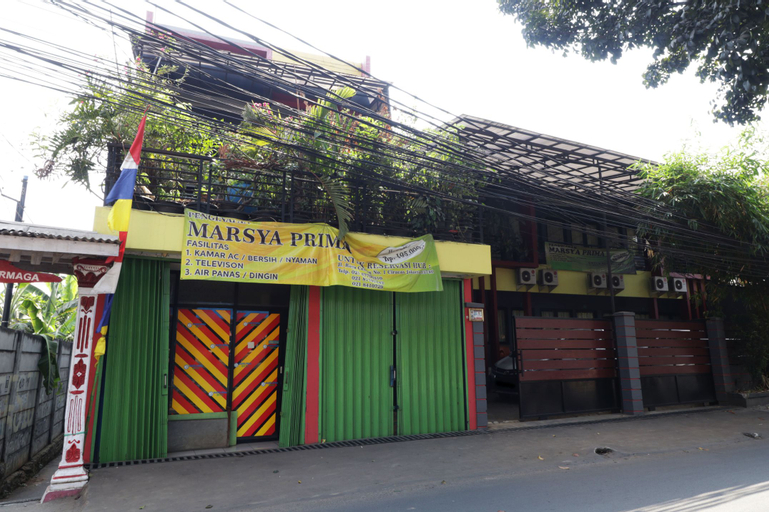 Penginapan Marsya Prima Syariah by ZUZU, East Jakarta