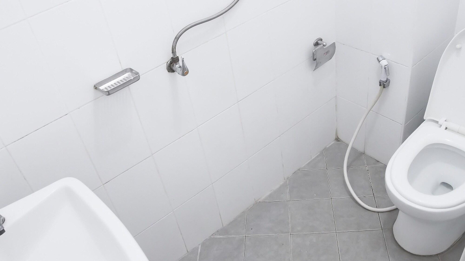 Bathroom 3, Rerkdee Bed and Breakfast, Muang Phayao