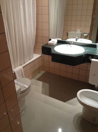 Bathroom 4, Hotel Central, Ciudad Real