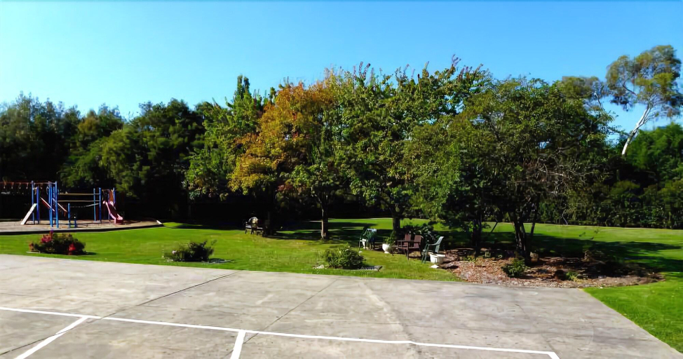 Others 4, Healesville Motor Inn, Yarra Ranges - North