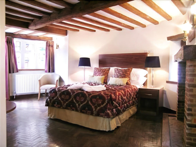 Bedroom 5, Ye Olde Red Lion, West Berkshire