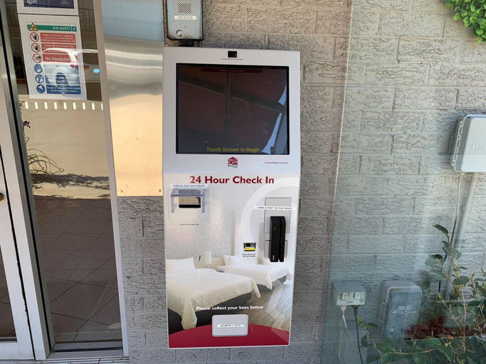 Public Area 2, Crest Motor Inn, Queanbeyan