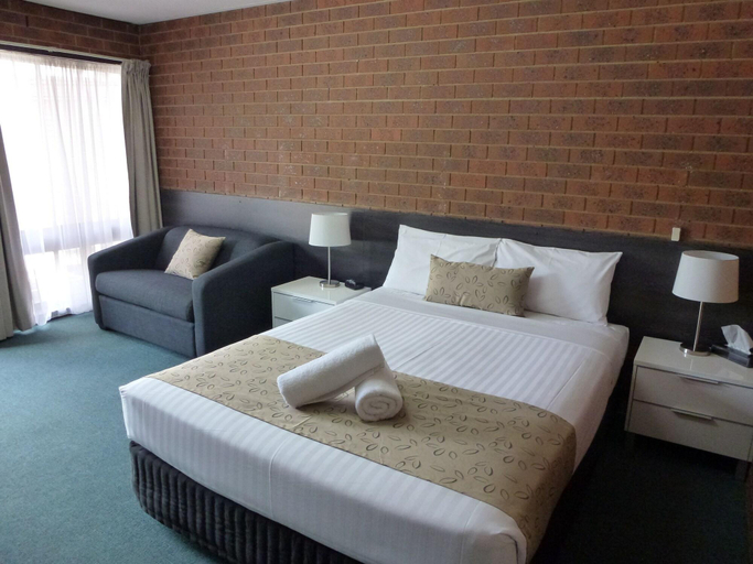 Bedroom 2, Healesville Motor Inn, Yarra Ranges - North