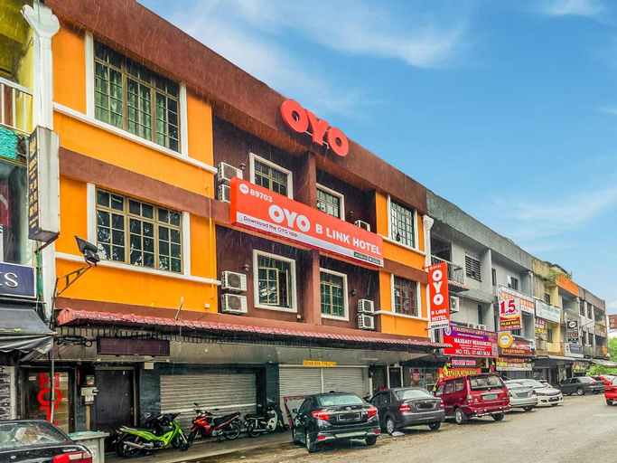 OYO 89703 B Link Hotel, Kulaijaya