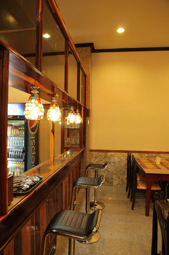 Food & Drinks 5, Golden Dragon Resort, Muang Sing Buri