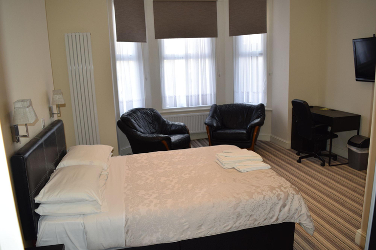 Bedroom 2, Heatherbank Guesthouse, London