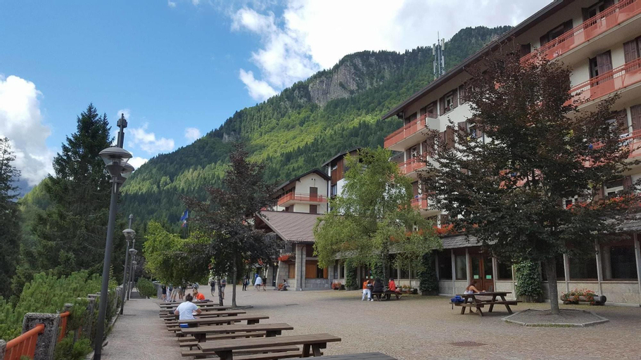 Bella Italia & Efa Village, Udine