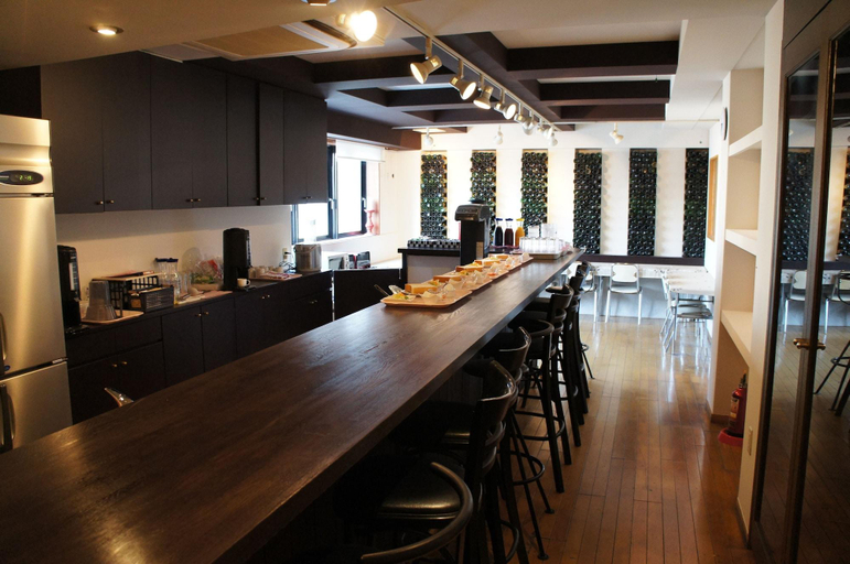 Food & Drinks 5, Hotel Abest Shinanjo Ekimae, Anjō