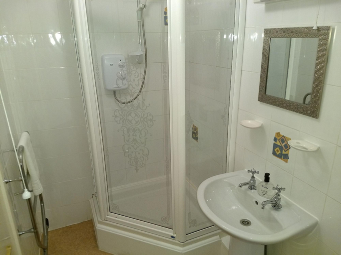 Bathroom 4, Plas Tan y Graig, Gwynedd