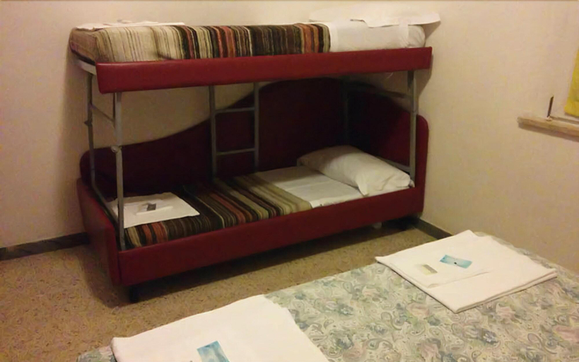 Bedroom 3, Hotel Ideale, Rimini