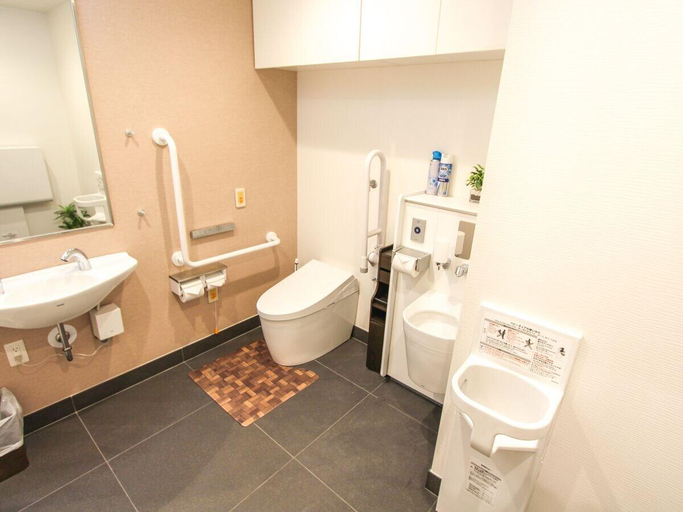 Bathroom 5, HOTEL LiVEMAX OSAKA KADOMA, Moriguchi