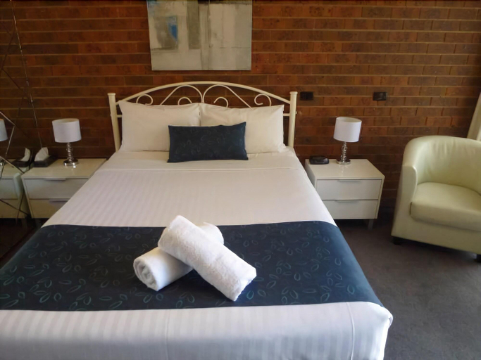 Bedroom 5, Healesville Motor Inn, Yarra Ranges - North