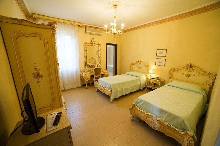 Bedroom 3, Grande Albergo Miramare, Latina