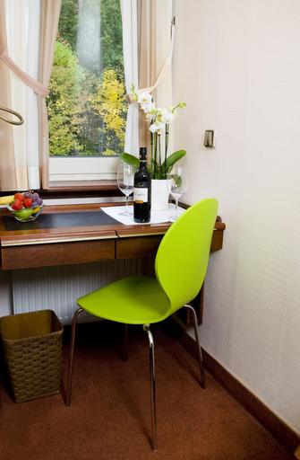 Bedroom 3, Hotel Sonnenhof, Schwalm-Eder-Kreis