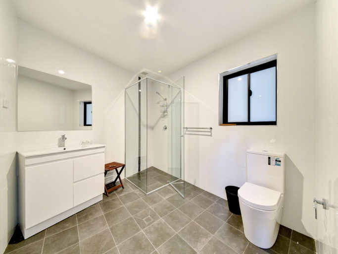 Bathroom 4, Sinofield Edu-Retreat, Blue Mountains