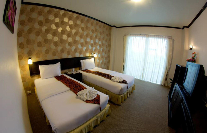 Bedroom 3, Golden Dragon Resort, Muang Sing Buri