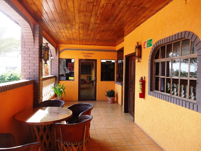 Public Area 3, La Hacienda de la Langosta Roja, Mexicali