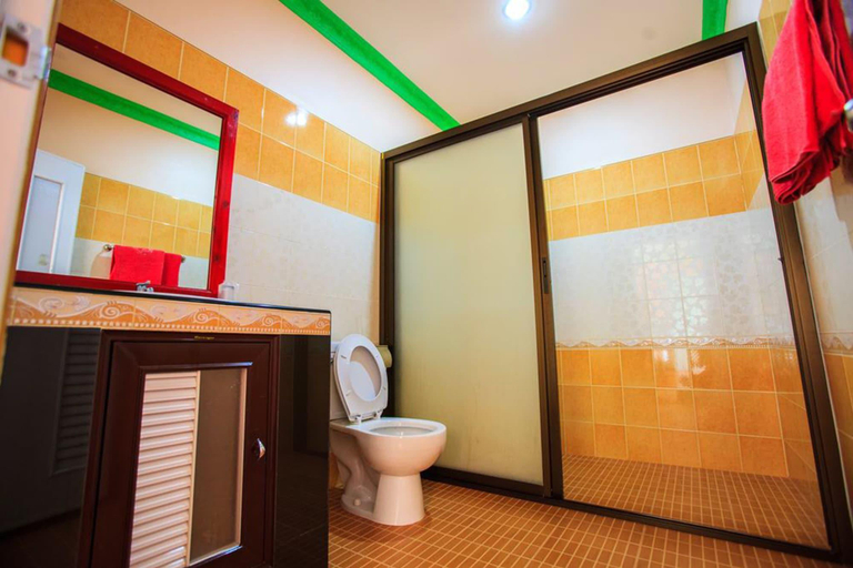 Bathroom 4, Pailin Resort, Muang Trat