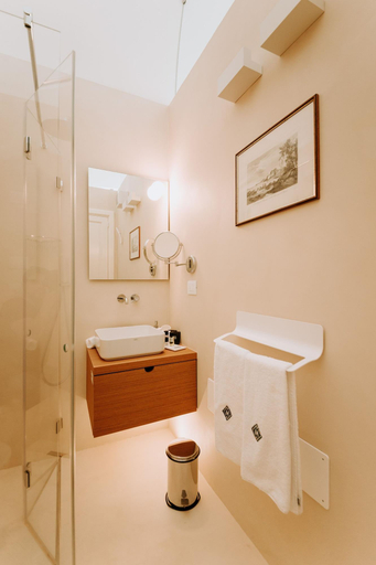 Bathroom 5, Mazzarelli Creative Resort, Bari