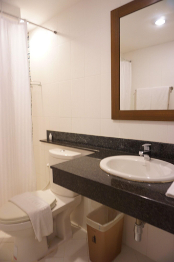 Bathroom 5, Green House Phuket, Phuket Island